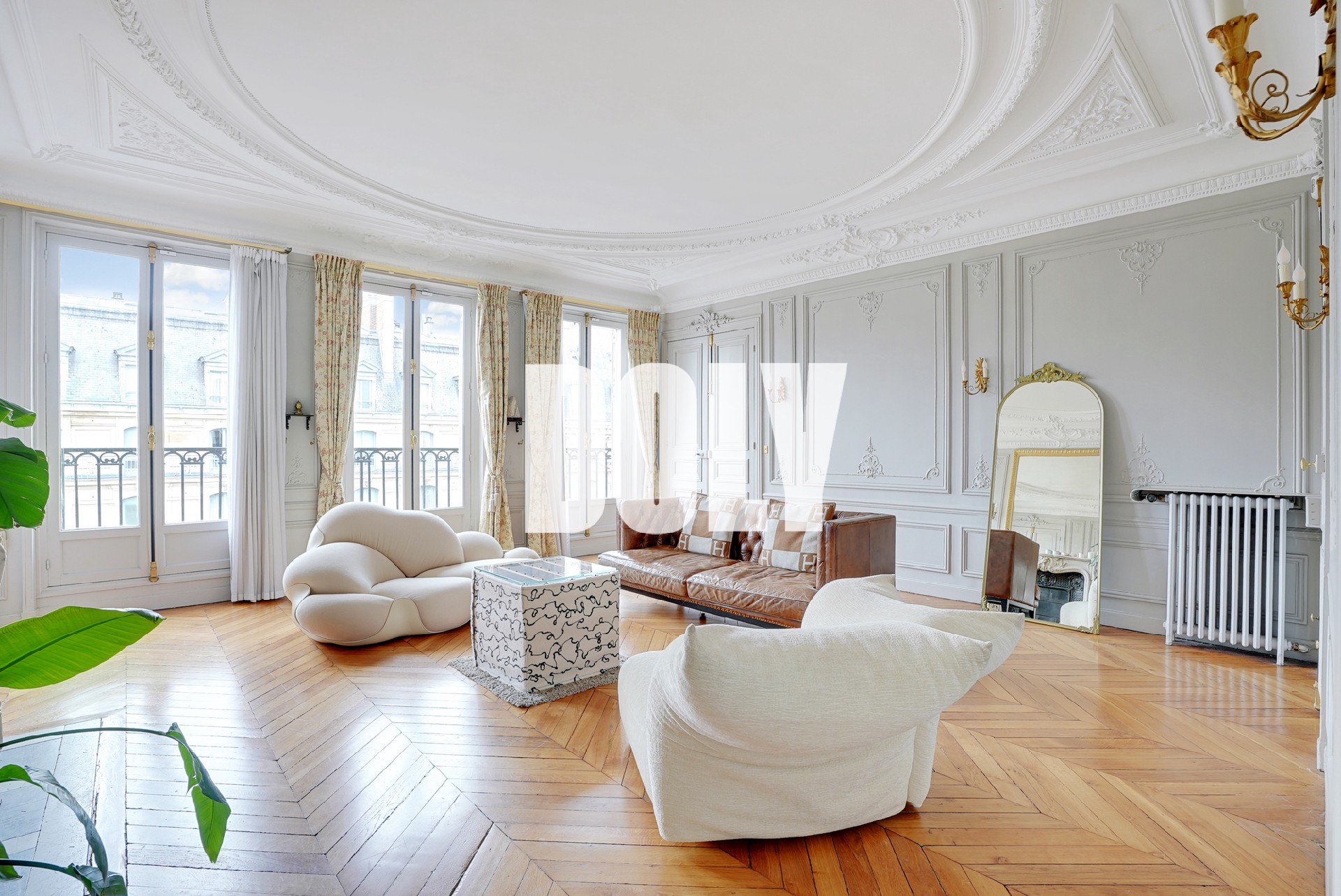 31646812-f111-4f42-b1ae-d059f41cbd96_hd