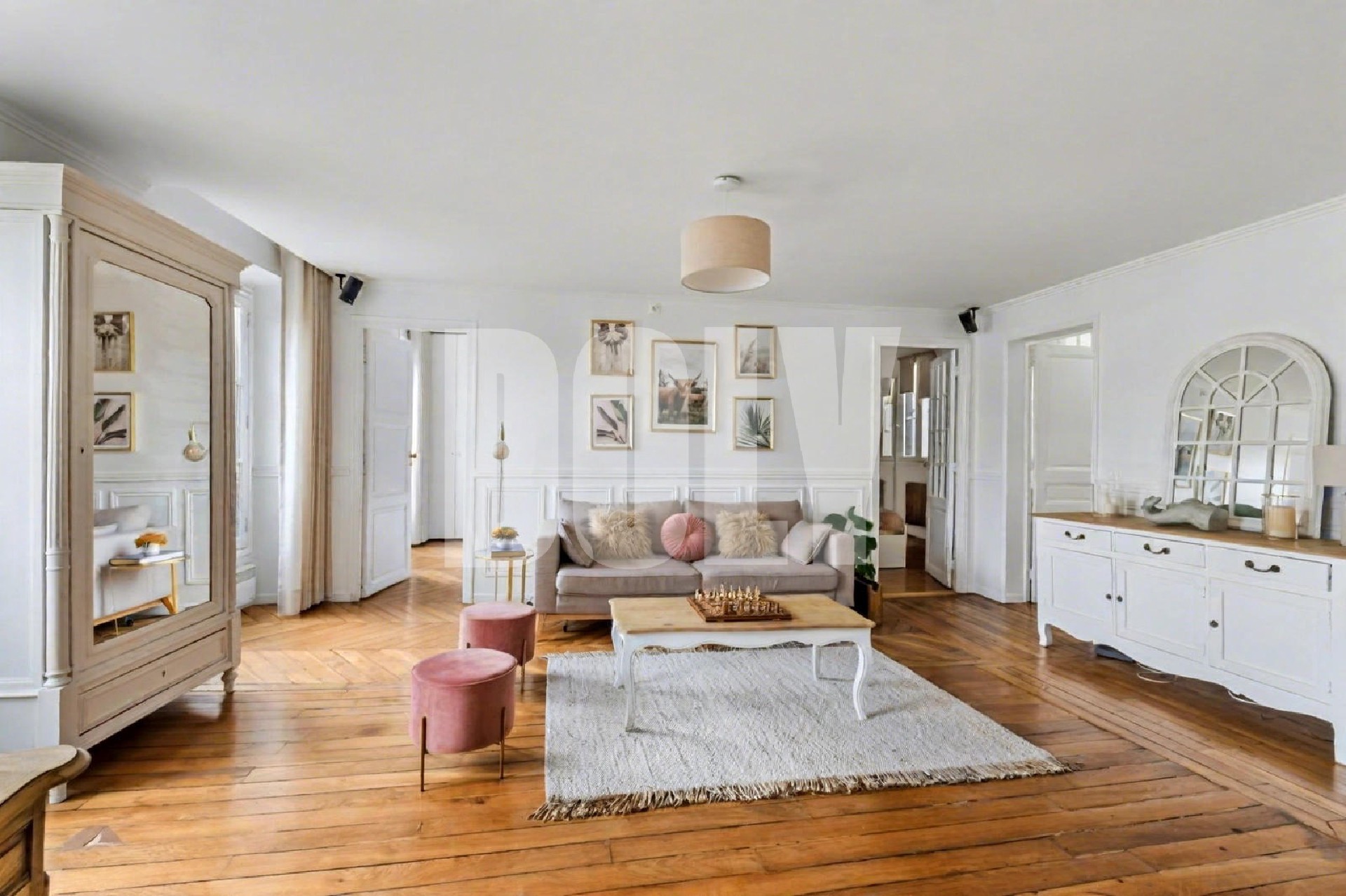 9effeec6-0d97-4ef1-95b0-67ef7bc18ada_hd